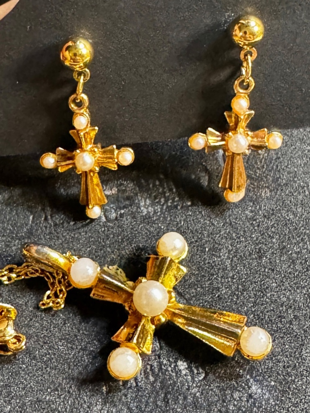 Avon Cross Earrings & Necklace* Set